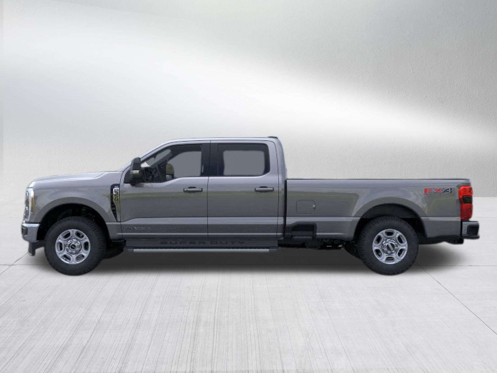 2026 Ford F-350 XLT photo 5