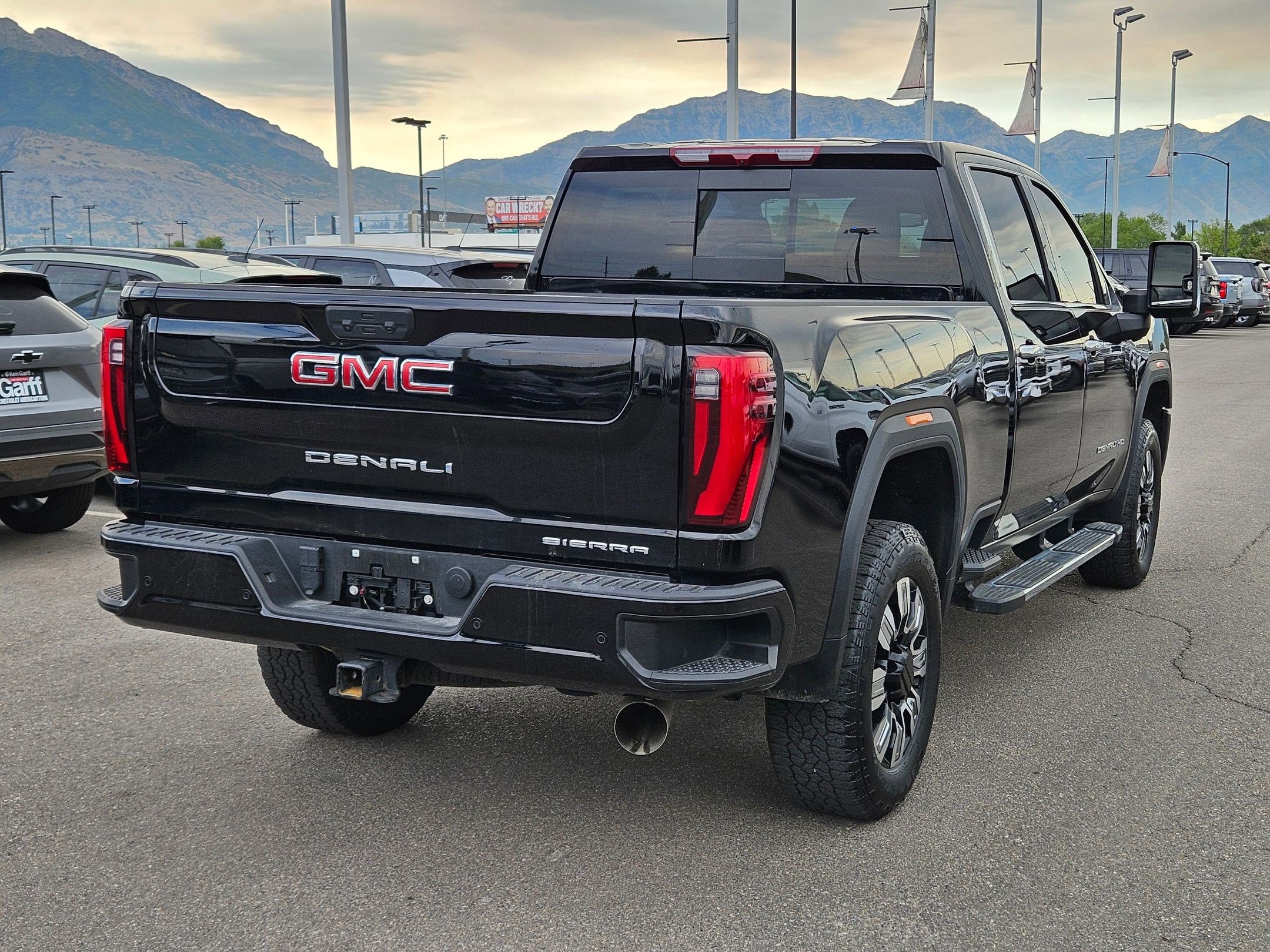 2024 Gmc Sierra HD Denali photo 2