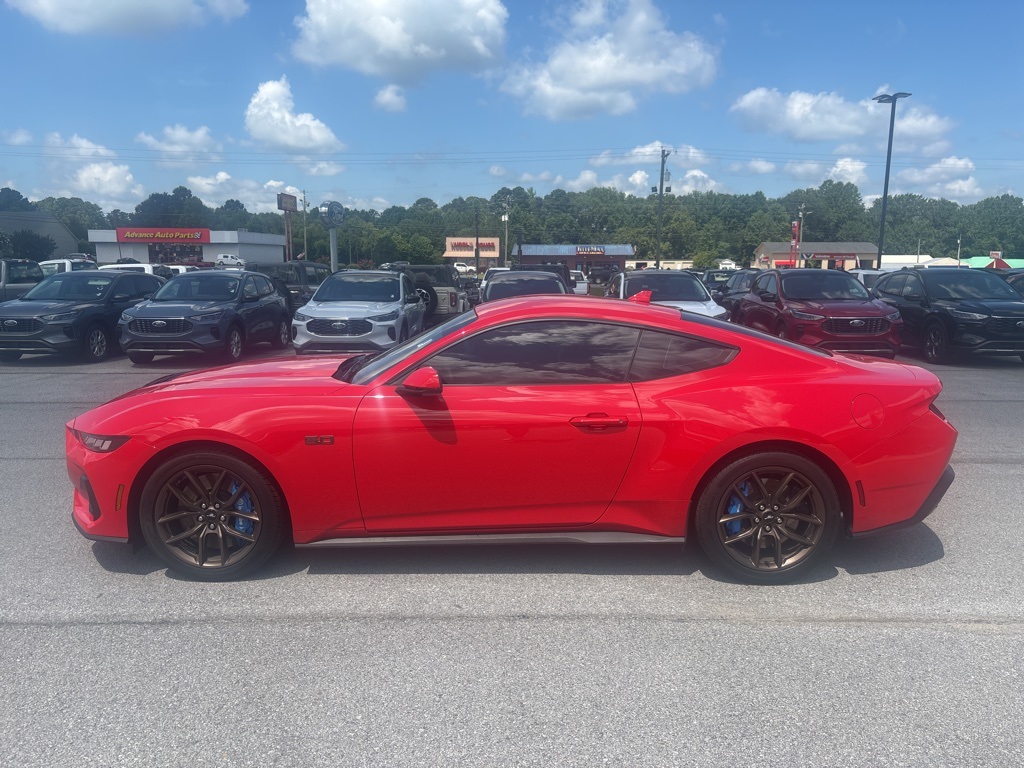2024 Ford Mustang GT Premium photo 5