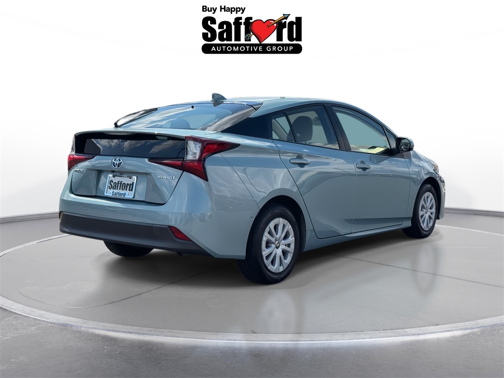 2021 Toyota Prius LE photo 9