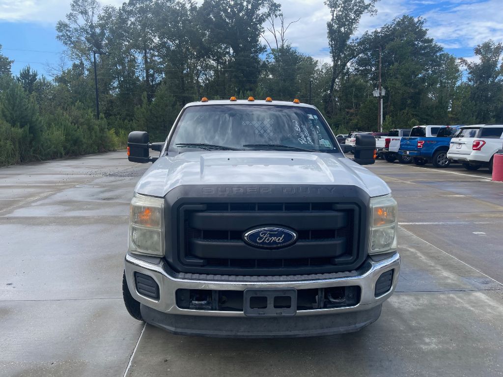 2013 Ford F-350 photo 2