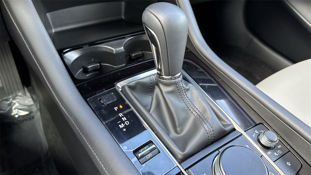 2024 Mazda Mazda3 2.5 s Preferred photo 49