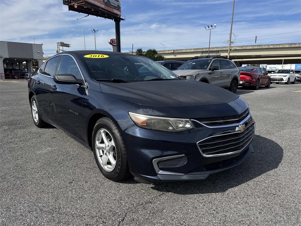 2016 Chevrolet Malibu photo 4