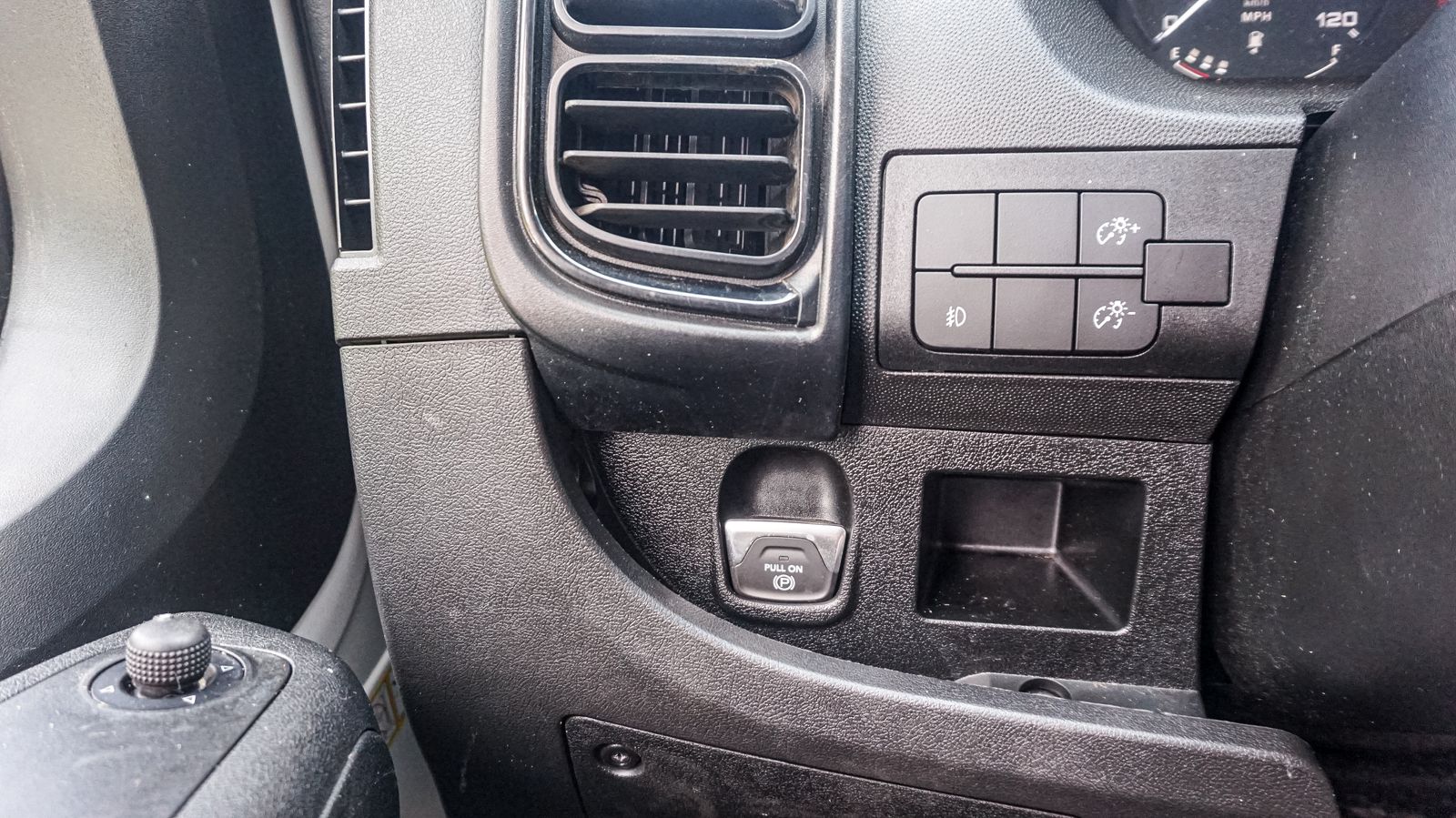 2025 Ram ProMaster 2500 photo 9