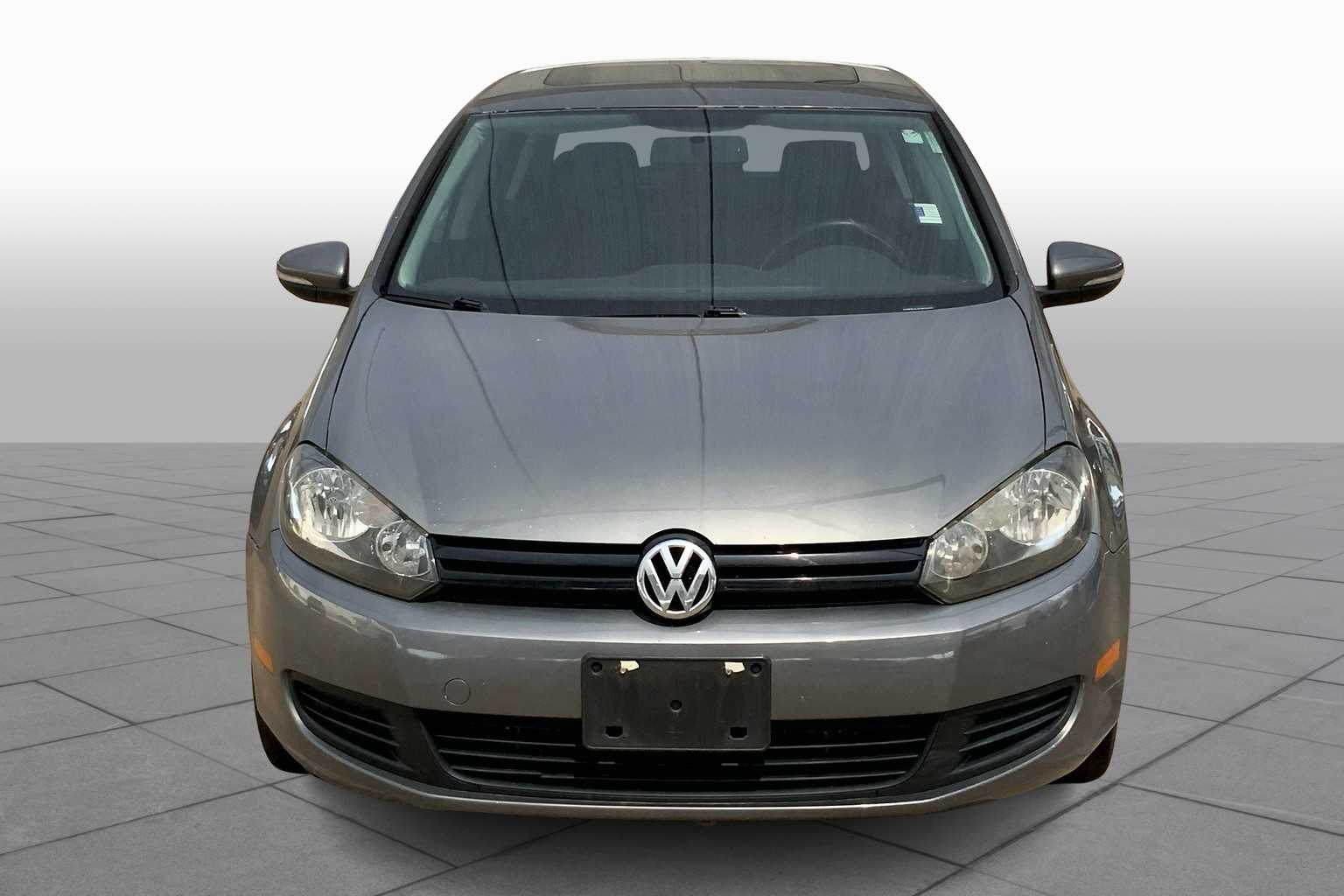 2012 Volkswagen Golf photo 3