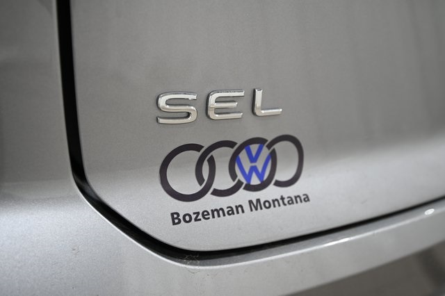 2024 Volkswagen Atlas Cross Sport SEL R-Line photo 16