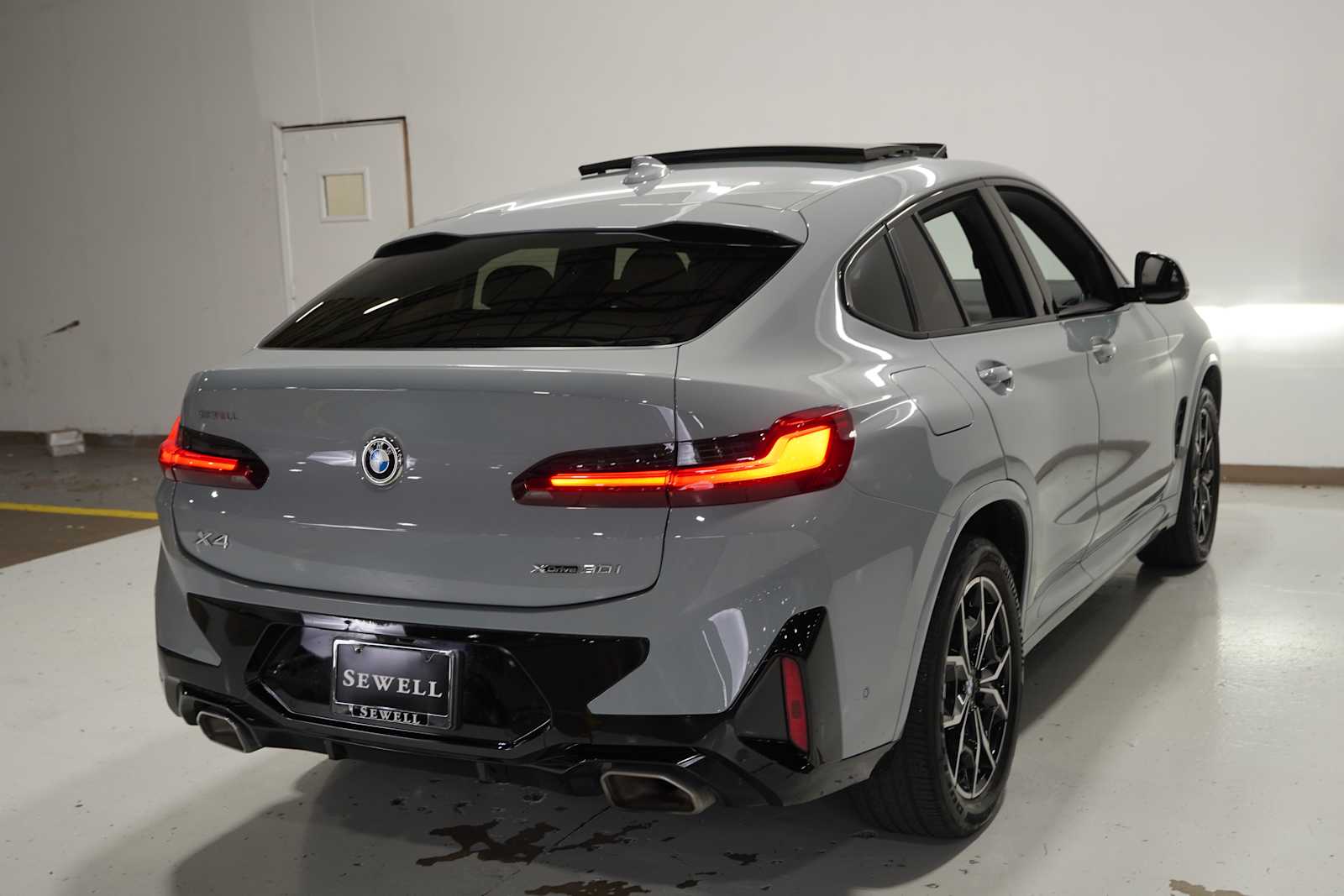 2023 Bmw X4 xDrive30i photo 2