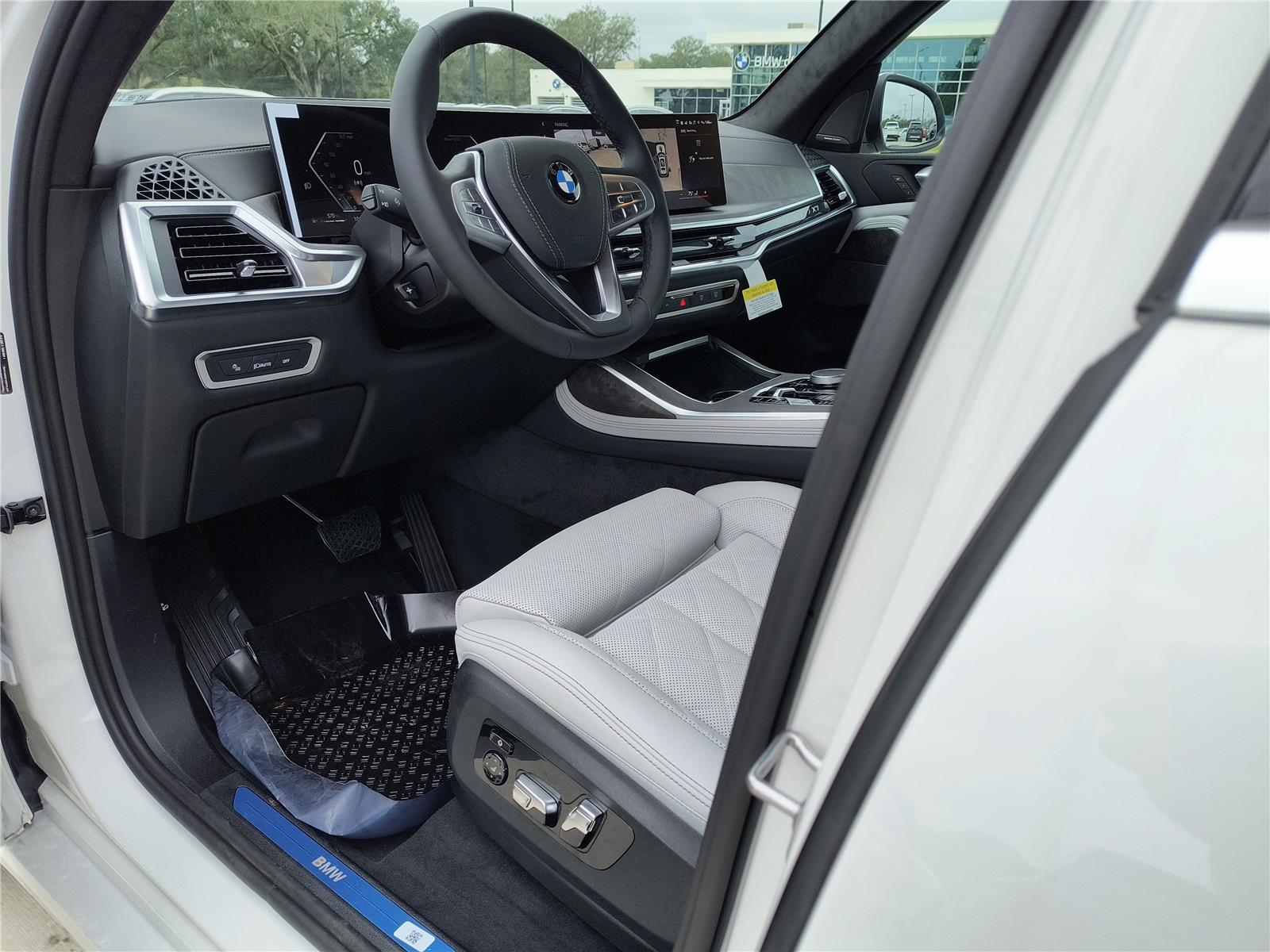 2026 Bmw X7 xDrive40i photo 2