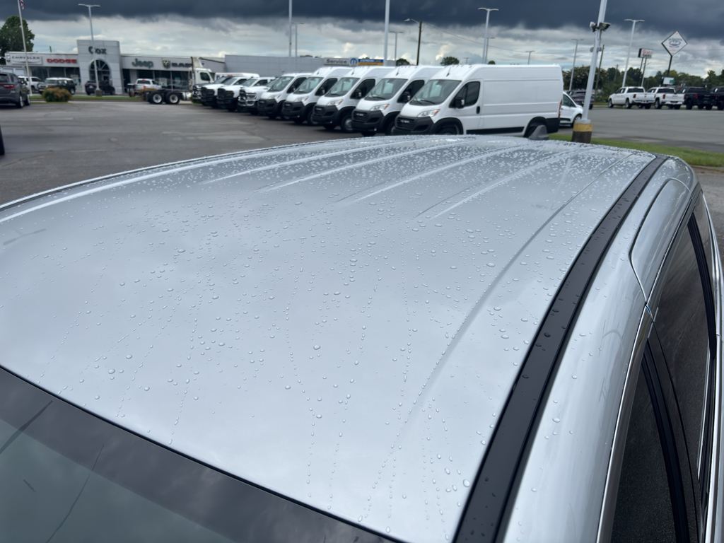 2026 Chrysler Voyager LX photo 3