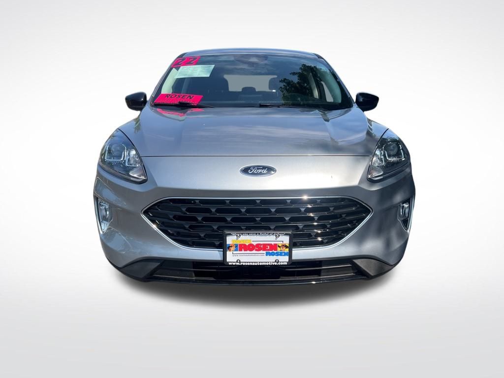 2022 Ford Escape SEL photo 2