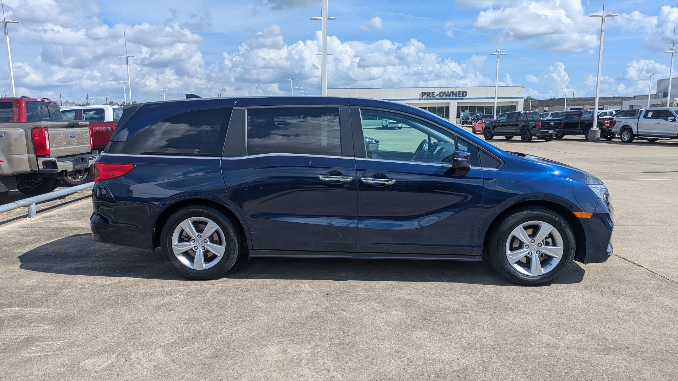 2019 Honda Odyssey EX-L photo 2