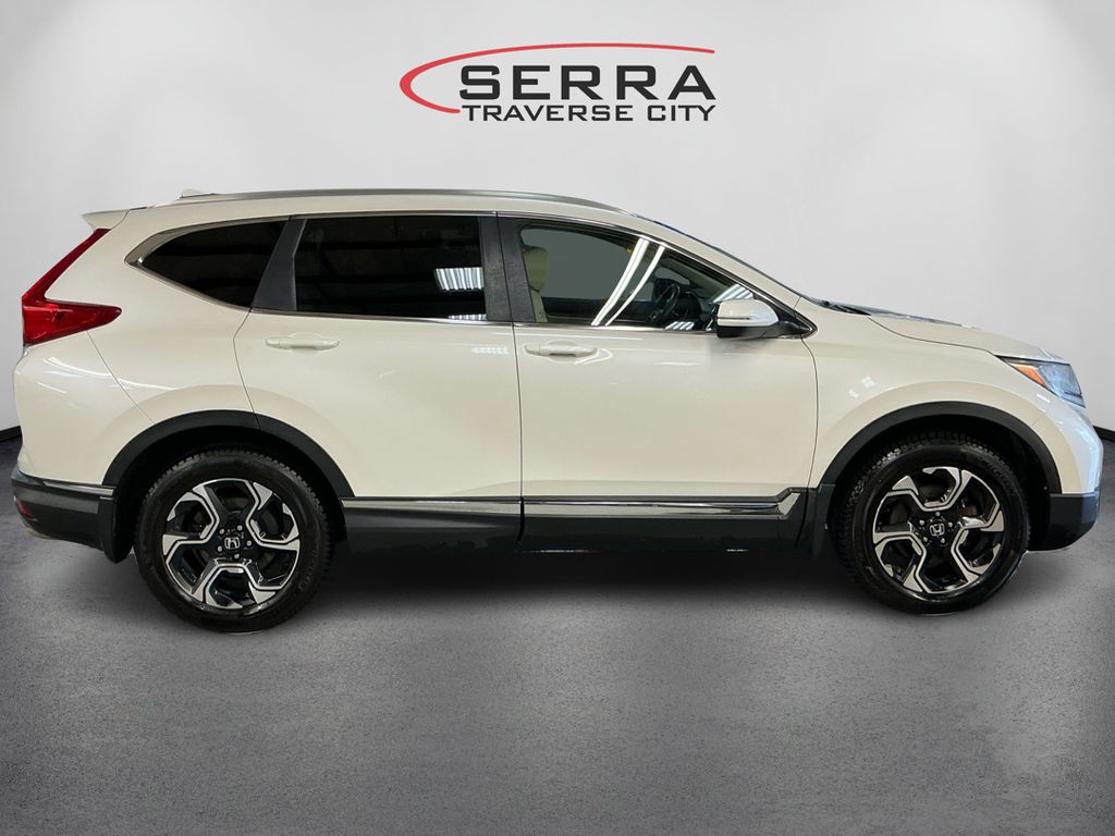 2018 Honda CR-V Touring photo 4