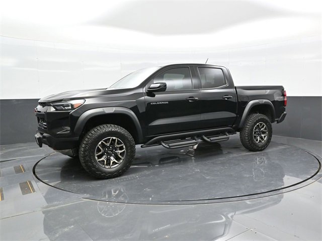 2024 Chevrolet Colorado ZR2 photo 2