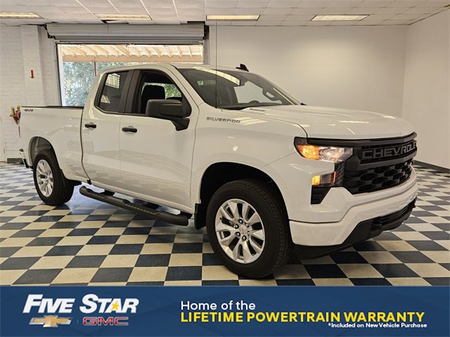 2025 Chevrolet Silverado 1500 Custom's photo