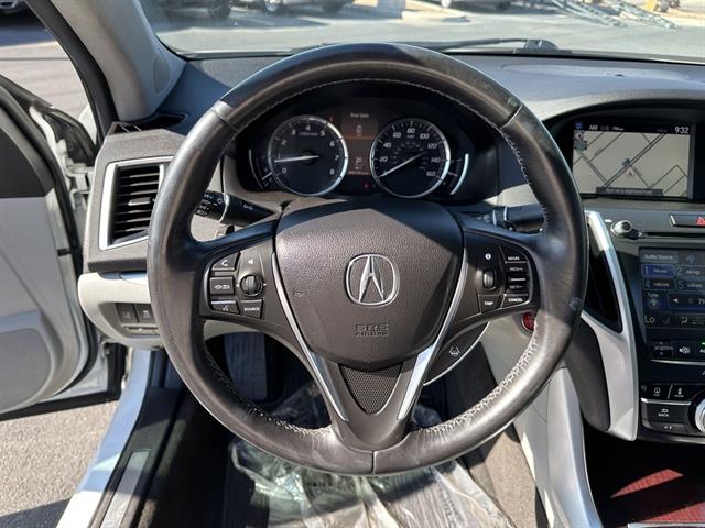2016 Acura TLX Technology photo 17