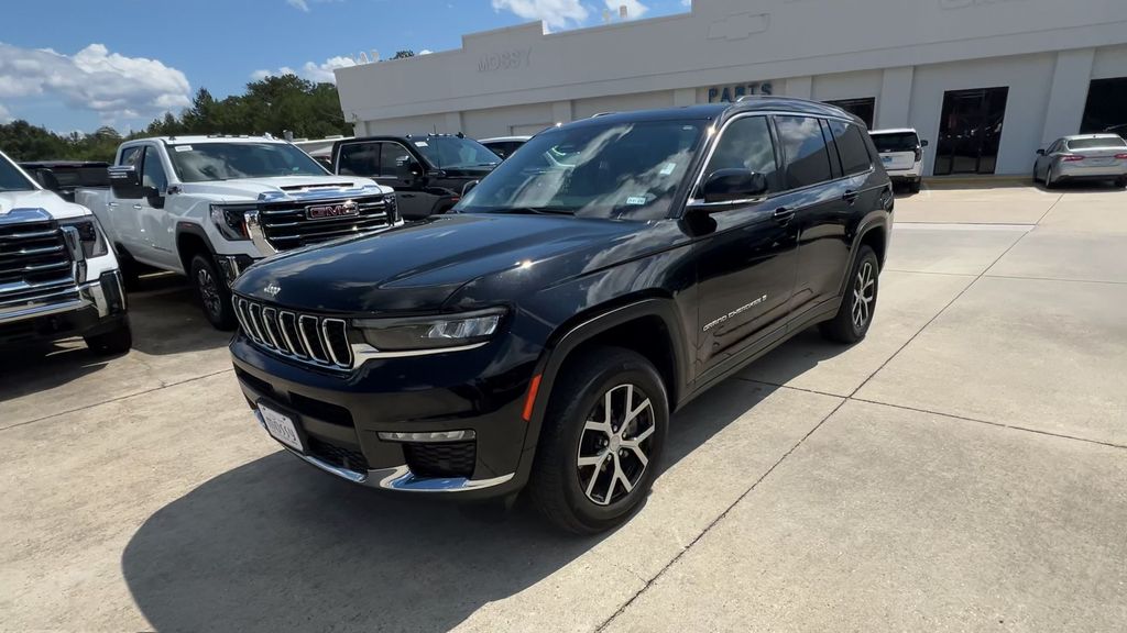 2024 Jeep Grand Cherokee Limited photo 4