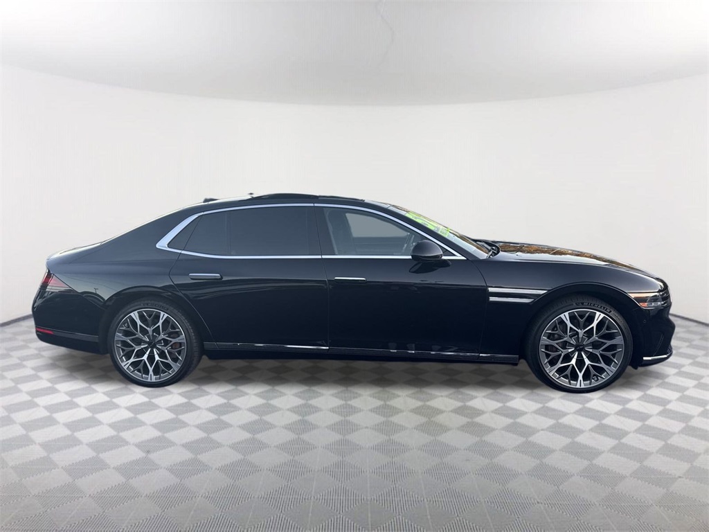 2024 Genesis G90 3.5T E-Supercharger photo 4