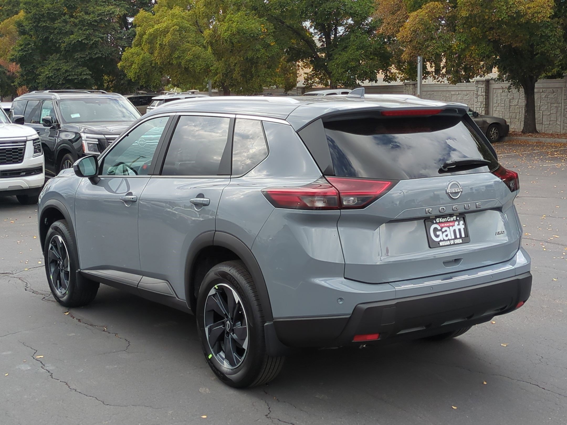2026 Nissan Rogue SV photo 3