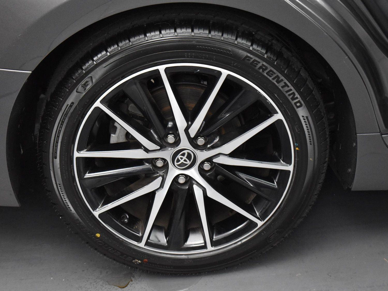 2022 Toyota Camry SE photo 29