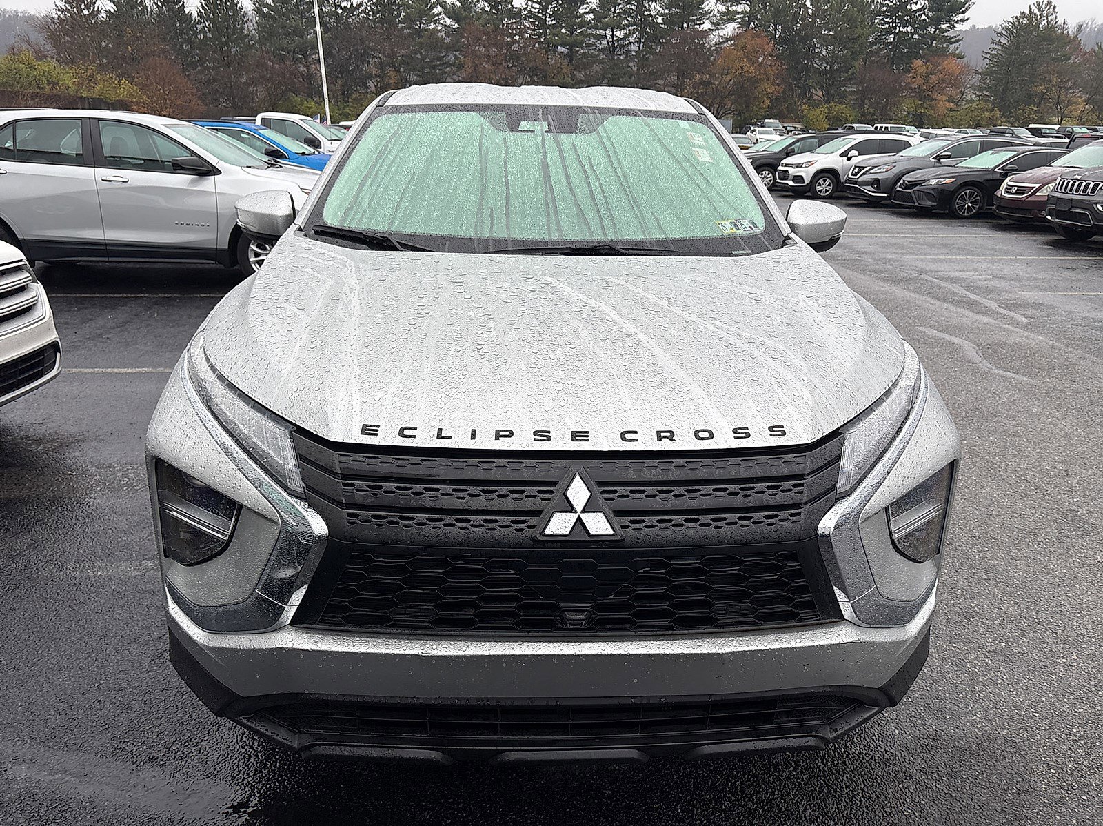 2022 Mitsubishi Eclipse Cross ES photo 2