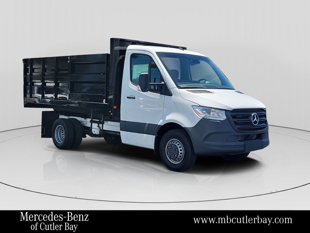 2023 Mercedes-Benz Sprinter Cab Chassis Base's photo