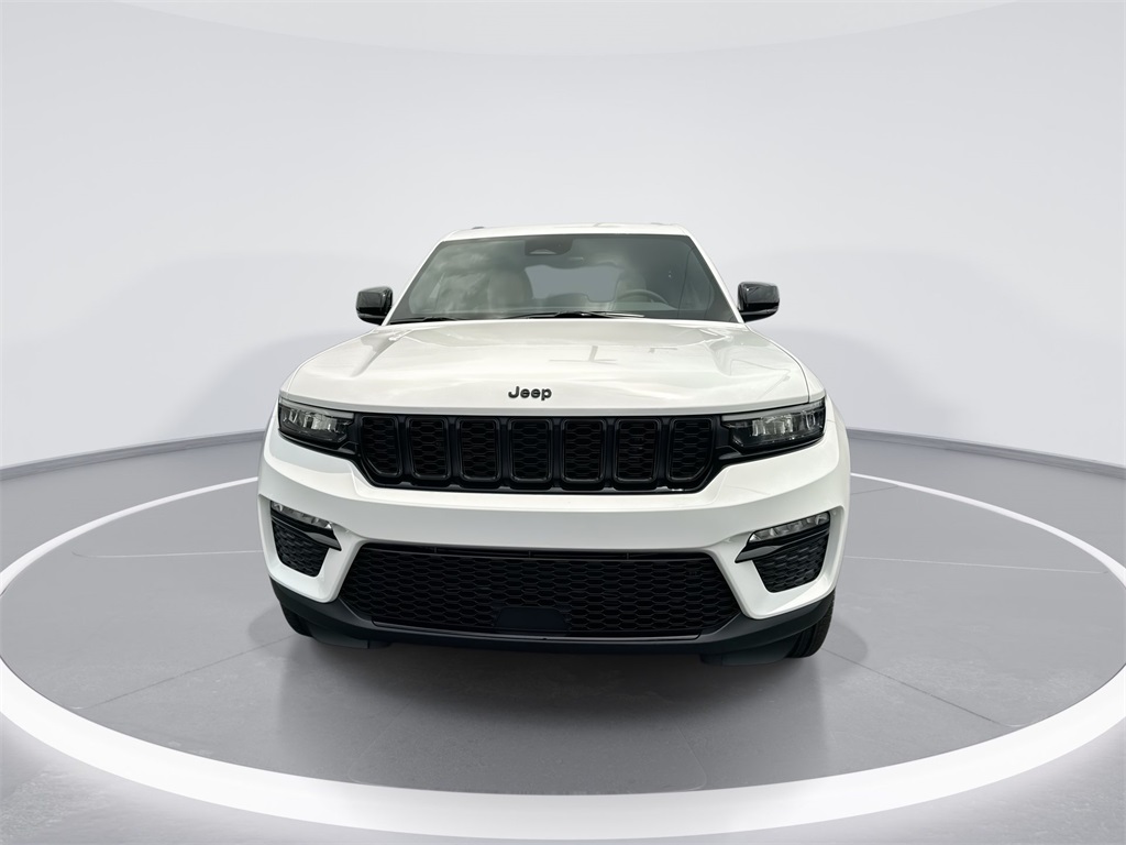 2025 Jeep Grand Cherokee Limited photo 3