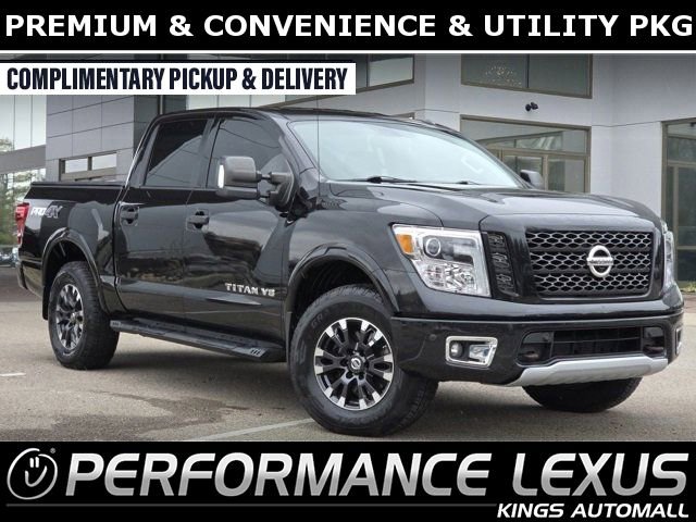 2018 Nissan Titan PRO-4X's photo