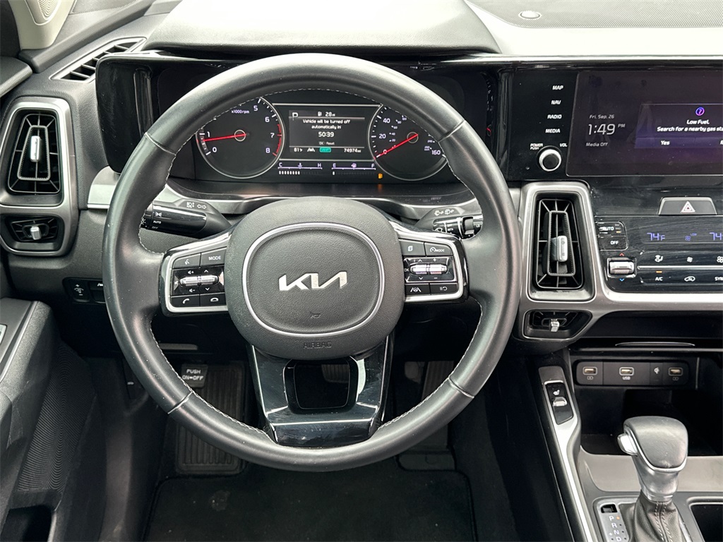 2023 Kia Sorento S photo 22
