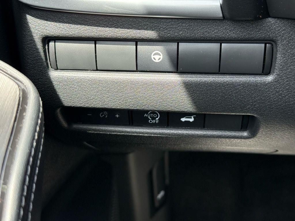 2024 Nissan Rogue SL photo 20