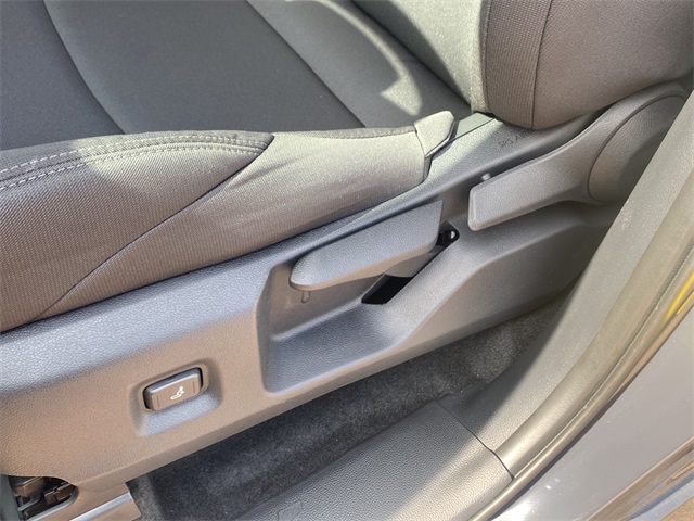 2025 Toyota Tacoma SR5 4x4 Double Cab photo 17