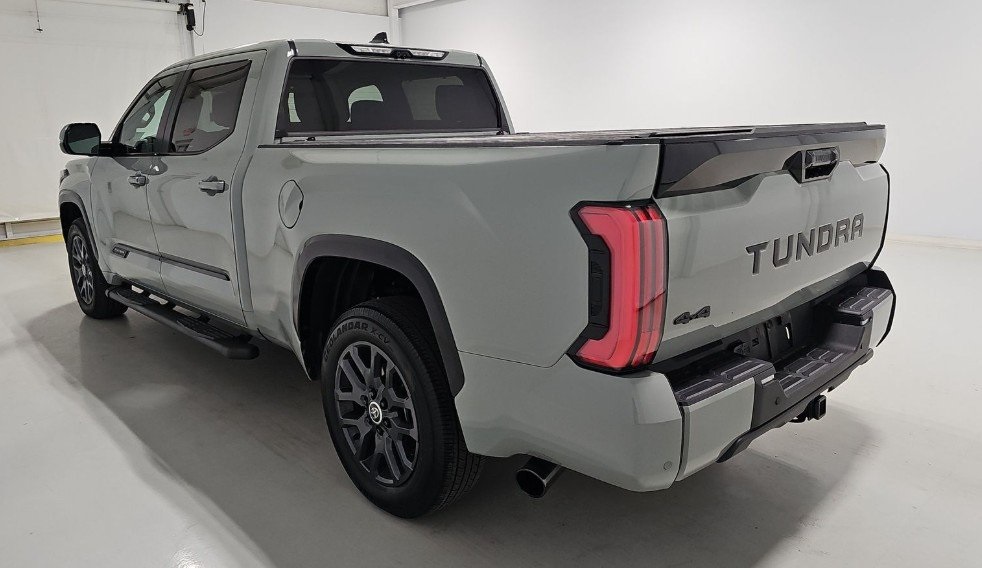 2024 Toyota Tundra Platinum CrewMax photo 4