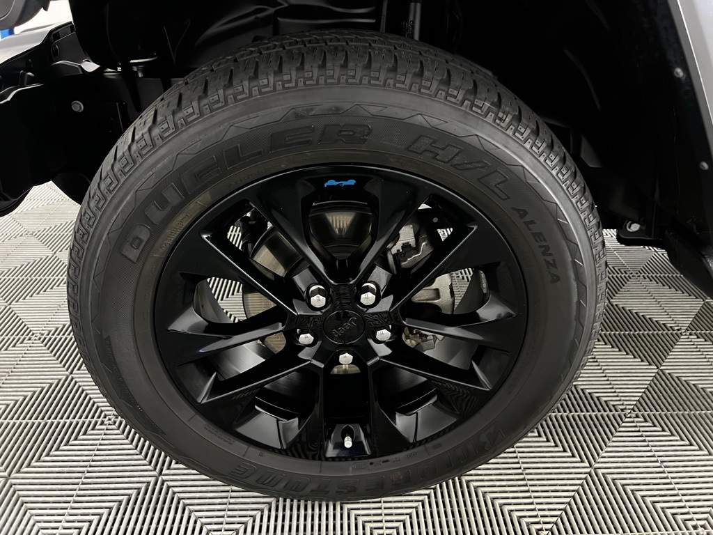 2022 Jeep Wrangler Unlimited Sahara 4xe photo 9