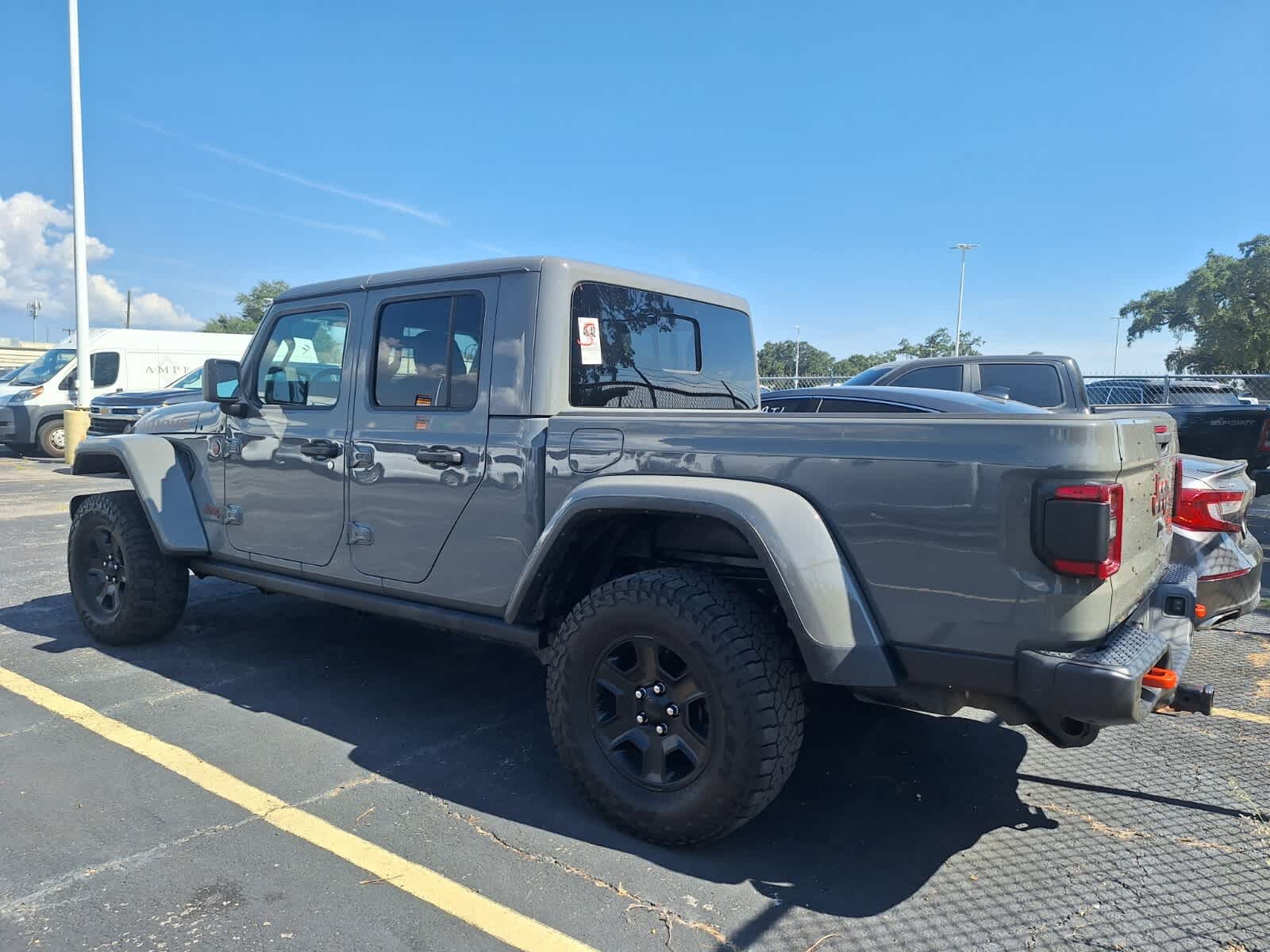 2021 Jeep Gladiator Mojave photo 3