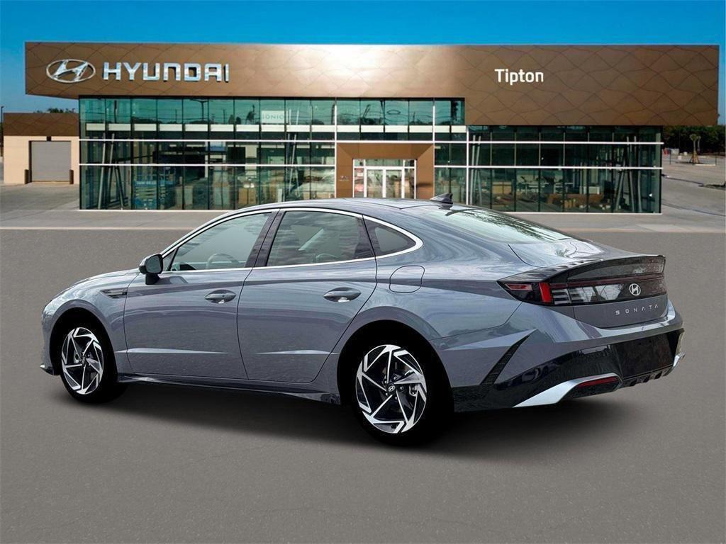 2026 Hyundai Sonata SEL Sport photo 4