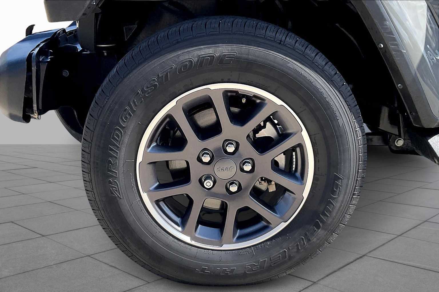 2022 Jeep Gladiator Overland photo 10