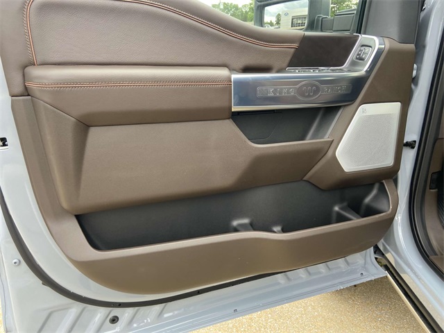 2025 Ford F-250 photo 11