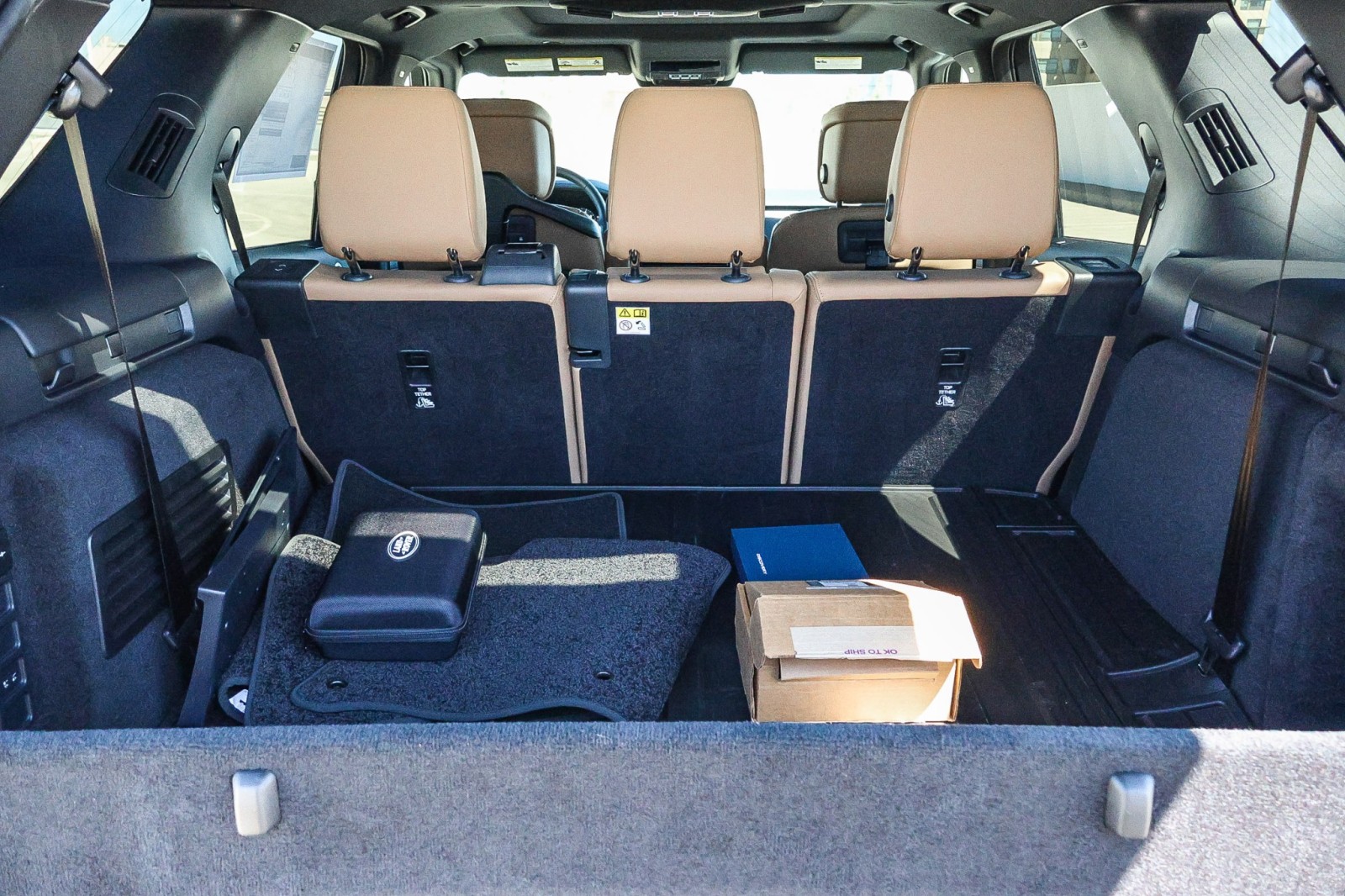 2025 Land Rover Discovery SE photo 22