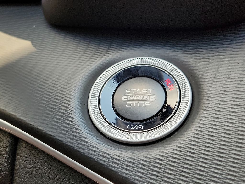 2024 Jeep Grand Cherokee Altitude photo 14
