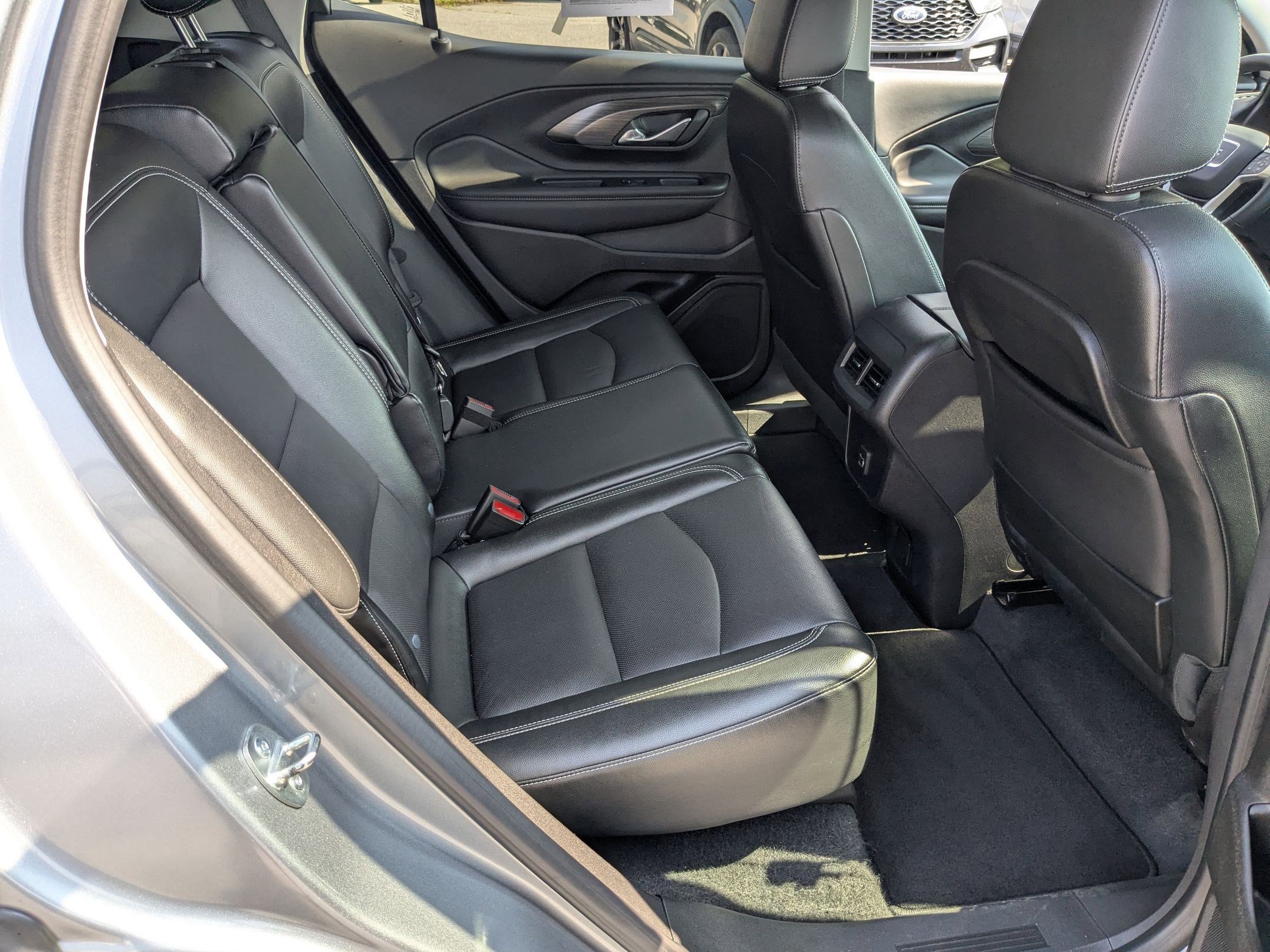 2024 Gmc Terrain SLT photo 35
