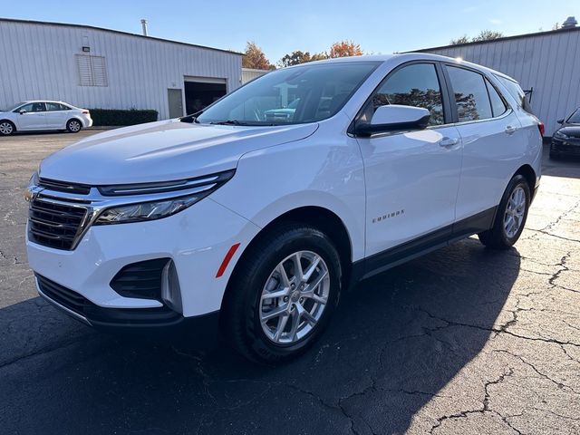 2024 Chevrolet Equinox LT photo 4