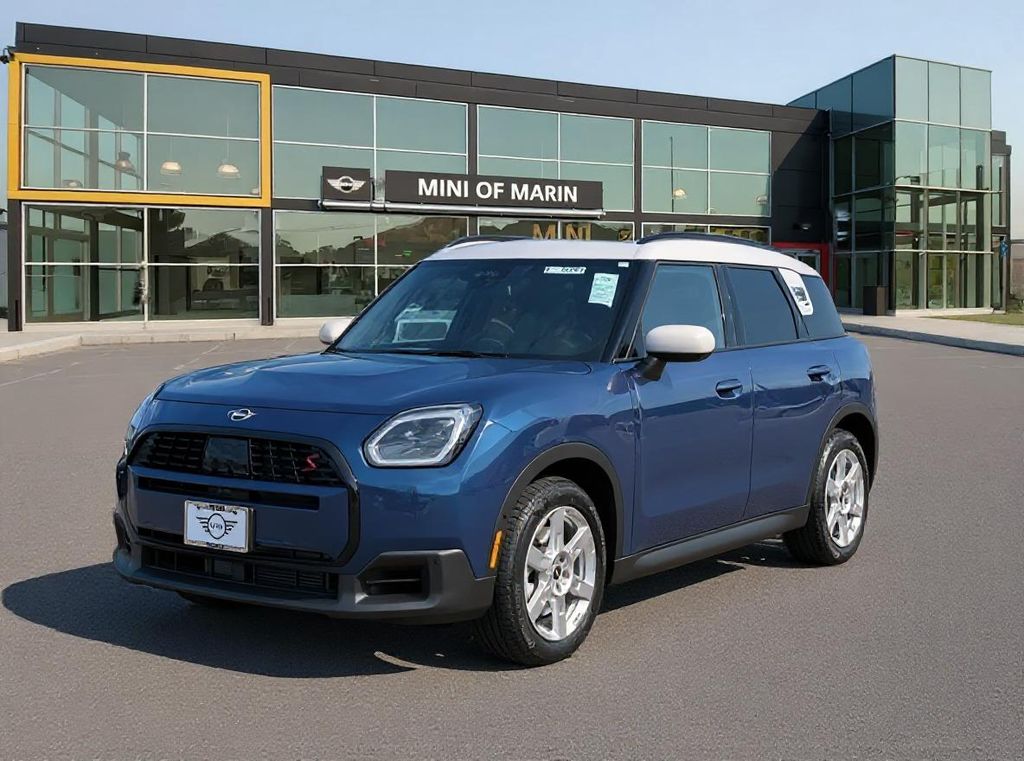 2026 MINI Countryman S's photo