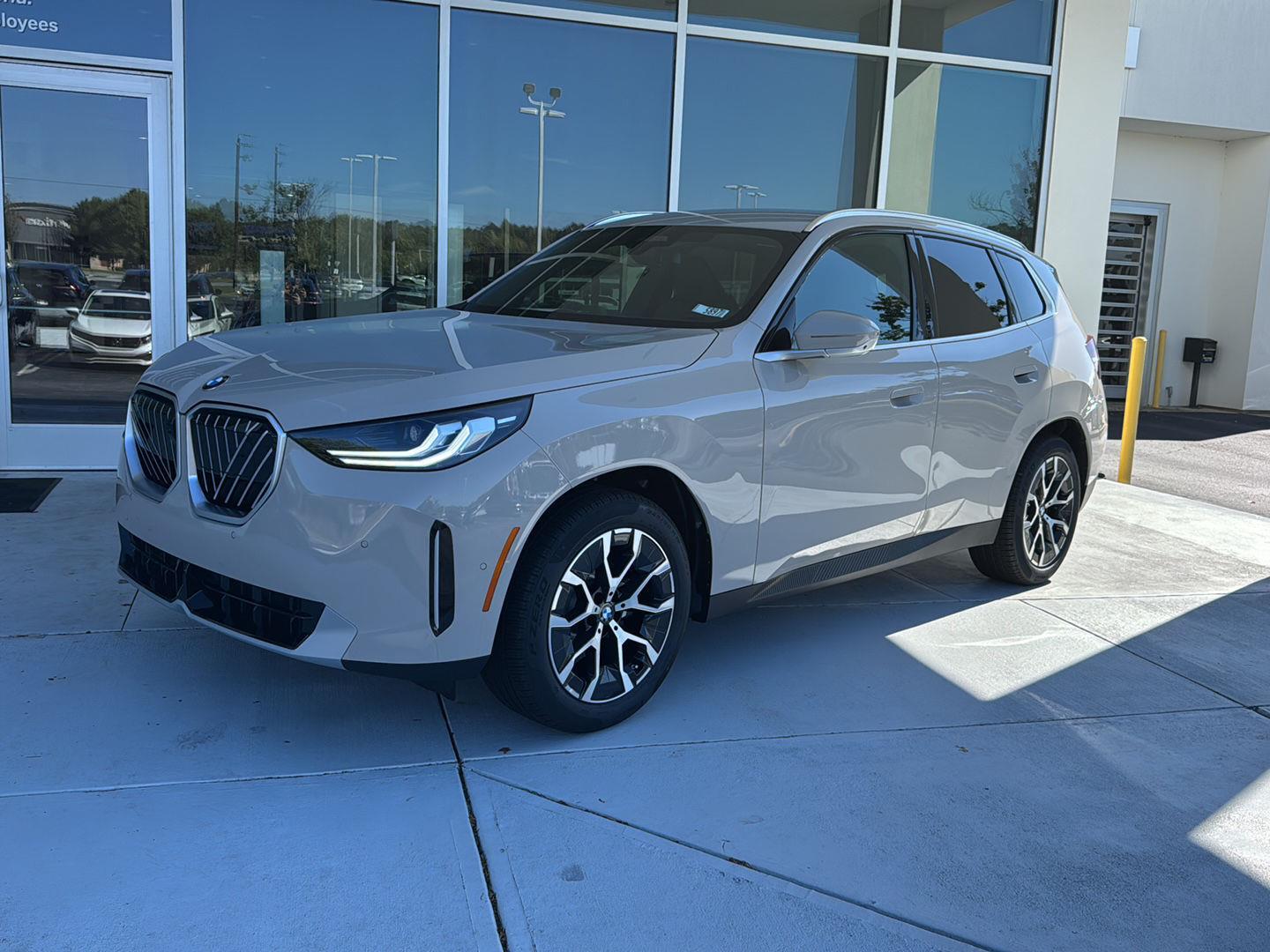 2026 BMW X3 30's photo