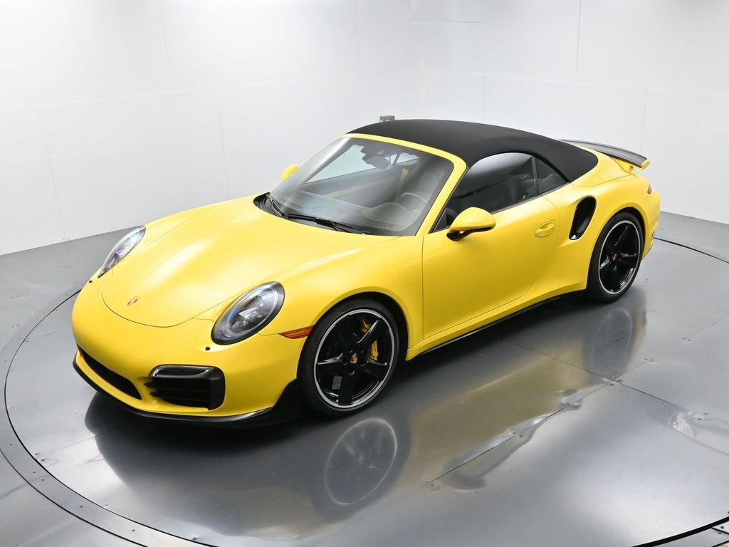 2016 Porsche 911 Turbo S photo 34
