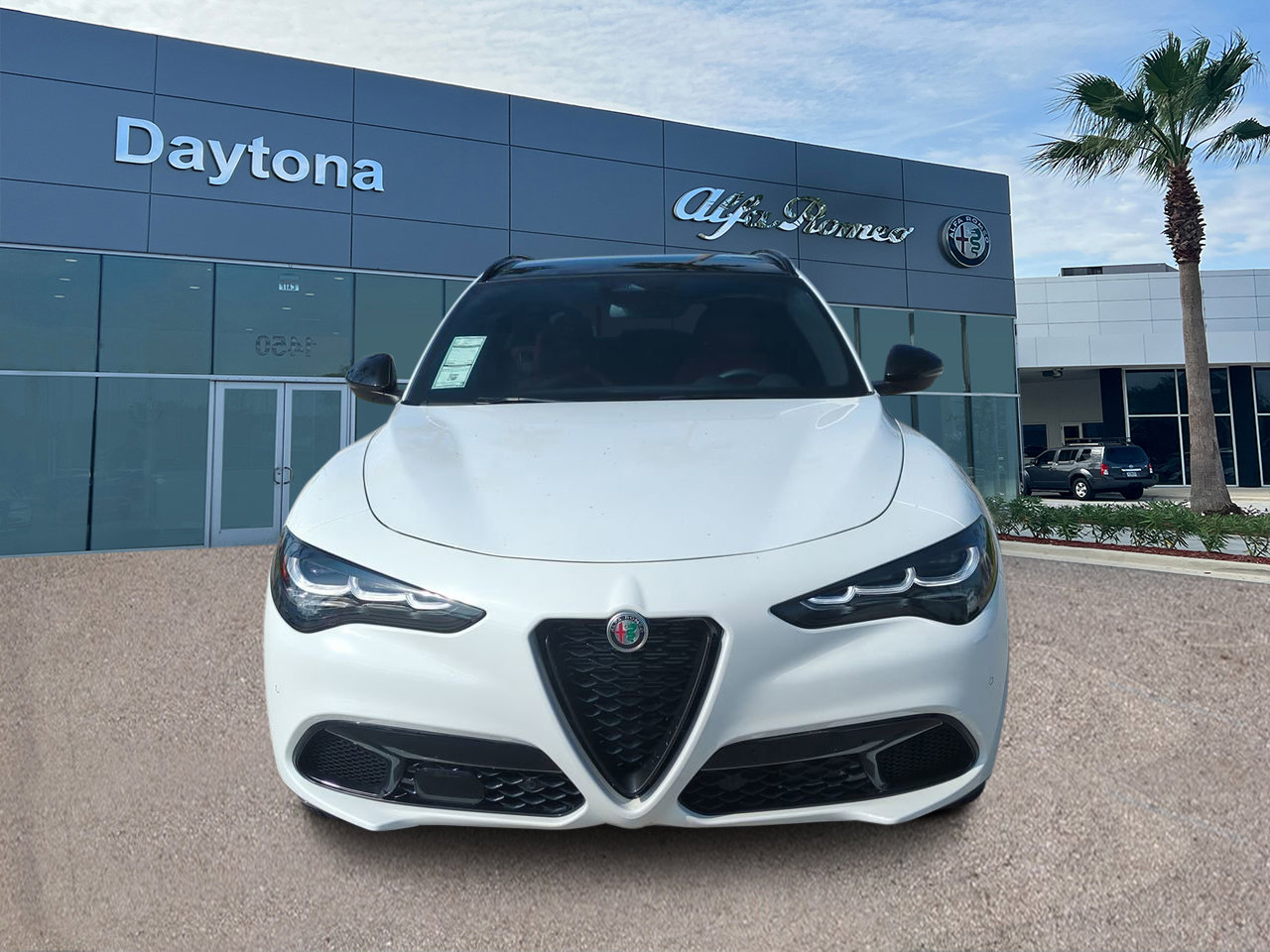 2025 Alfa Romeo Stelvio Sprint photo 4