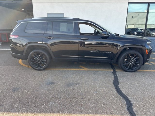 2022 Jeep Grand Cherokee Limited photo 4