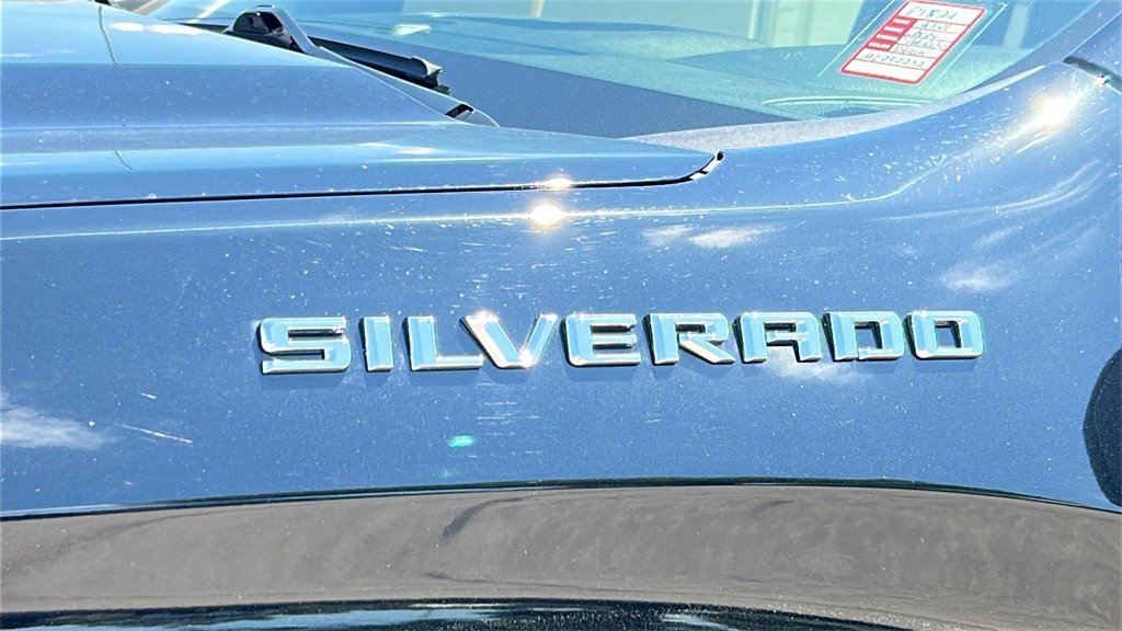 2021 Chevrolet Silverado 1500 Custom photo 11