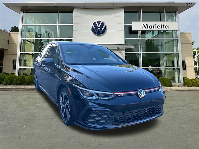 2024 Volkswagen Golf GTI SE's photo