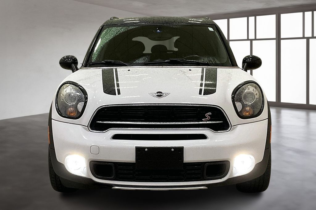 2016 Mini Cooper S ALL4 photo 3