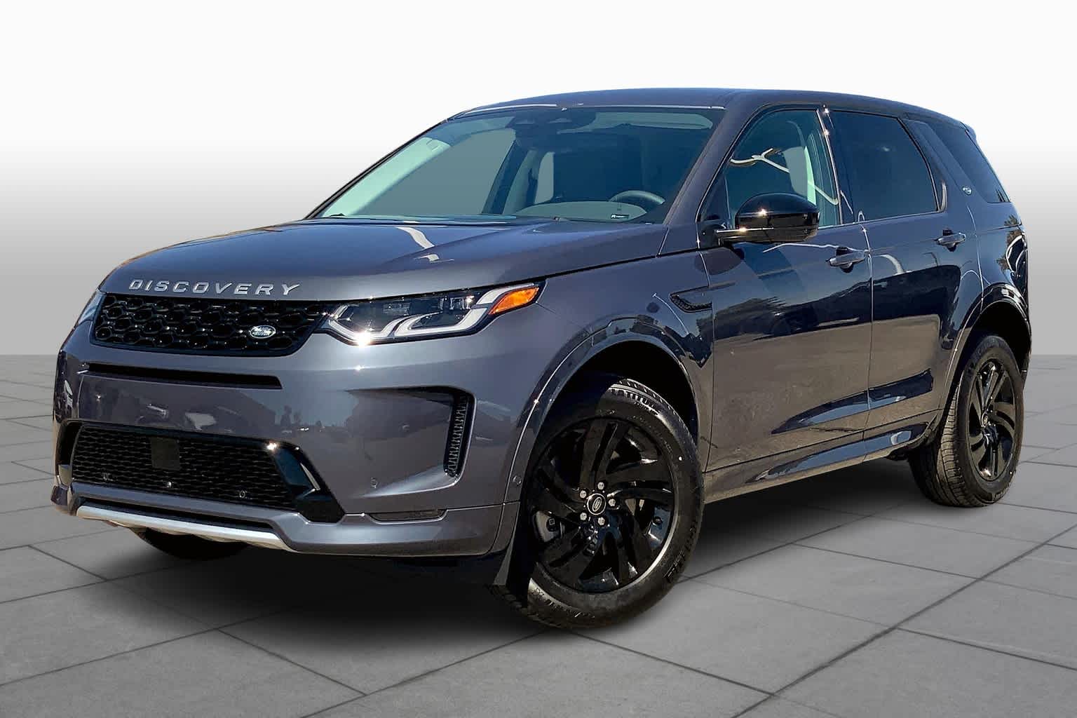 2024 Land Rover Discovery SE photo 3