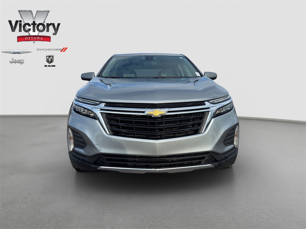 2023 Chevrolet Equinox LT photo 2